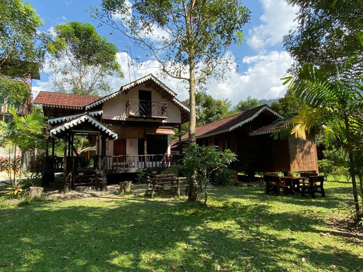 Rustic Chalet - Dahlia N Mawar At Sedim Vista 居林 外观 照片