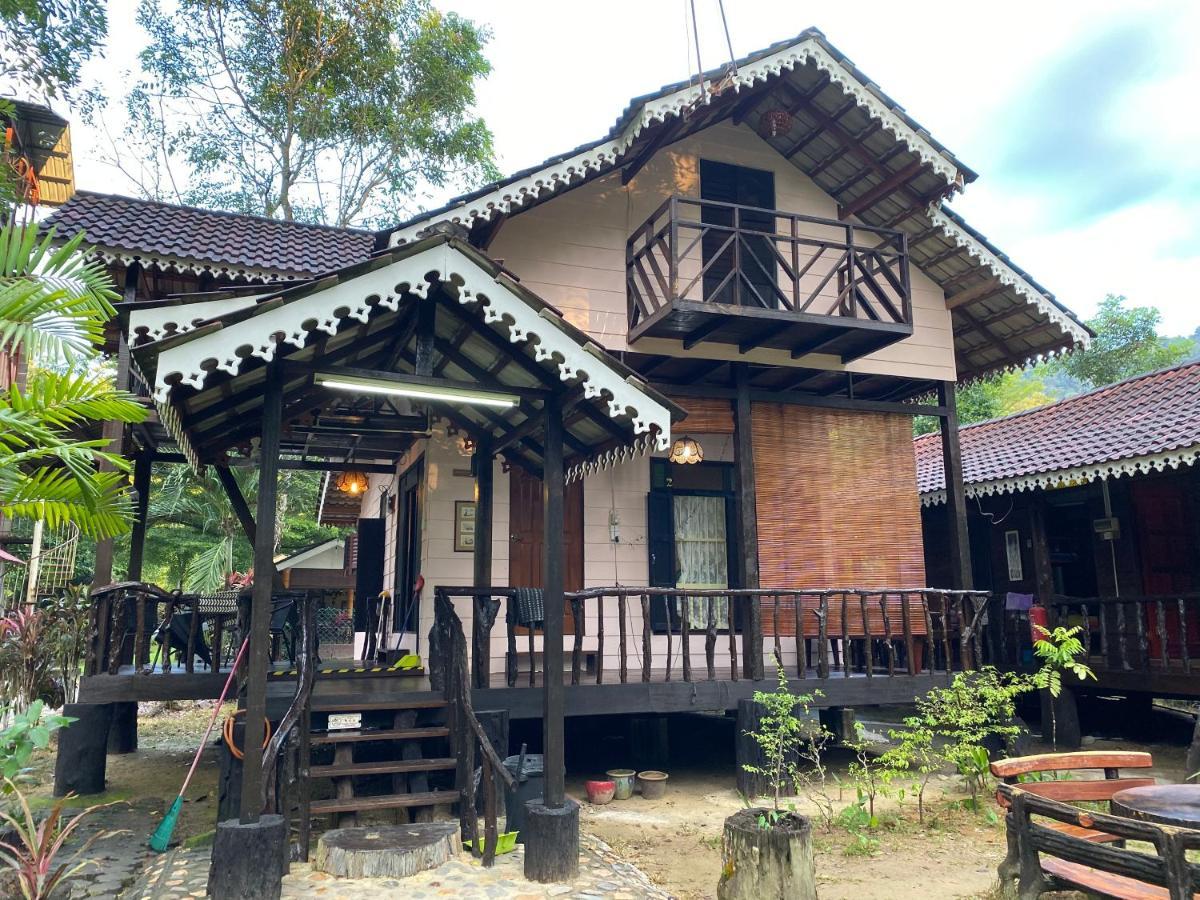 Rustic Chalet - Dahlia N Mawar At Sedim Vista 居林 外观 照片