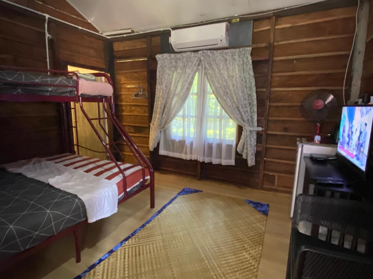 Rustic Chalet - Dahlia N Mawar At Sedim Vista 居林 外观 照片